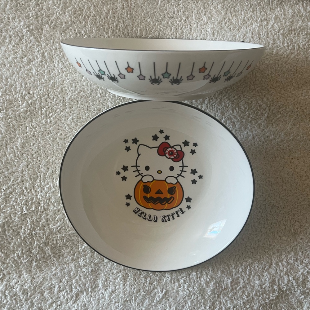 Hello Kitty Halloween Pasta Bowl Set